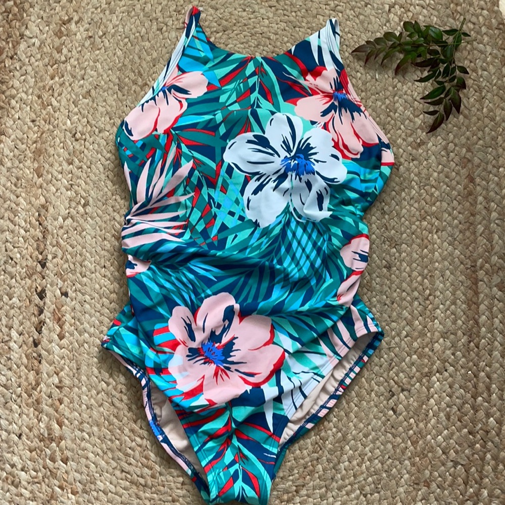 🌴Kona Sol Swimsuit 🌴 NWOT